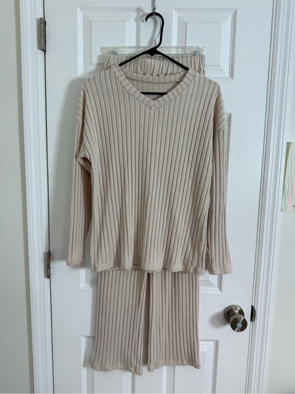 Beige Ribbed V-Neck Lounge Set - Women